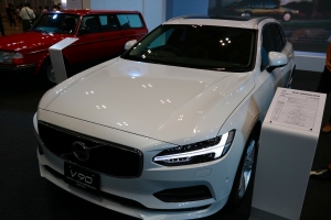 V90 90TM ANNIVERSARY EDITION